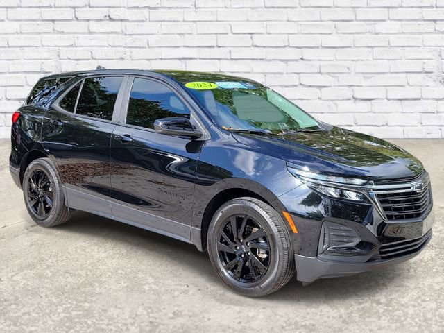 Certified 2024 Chevrolet Equinox LS w/ LS Convenience Package FWD image 3