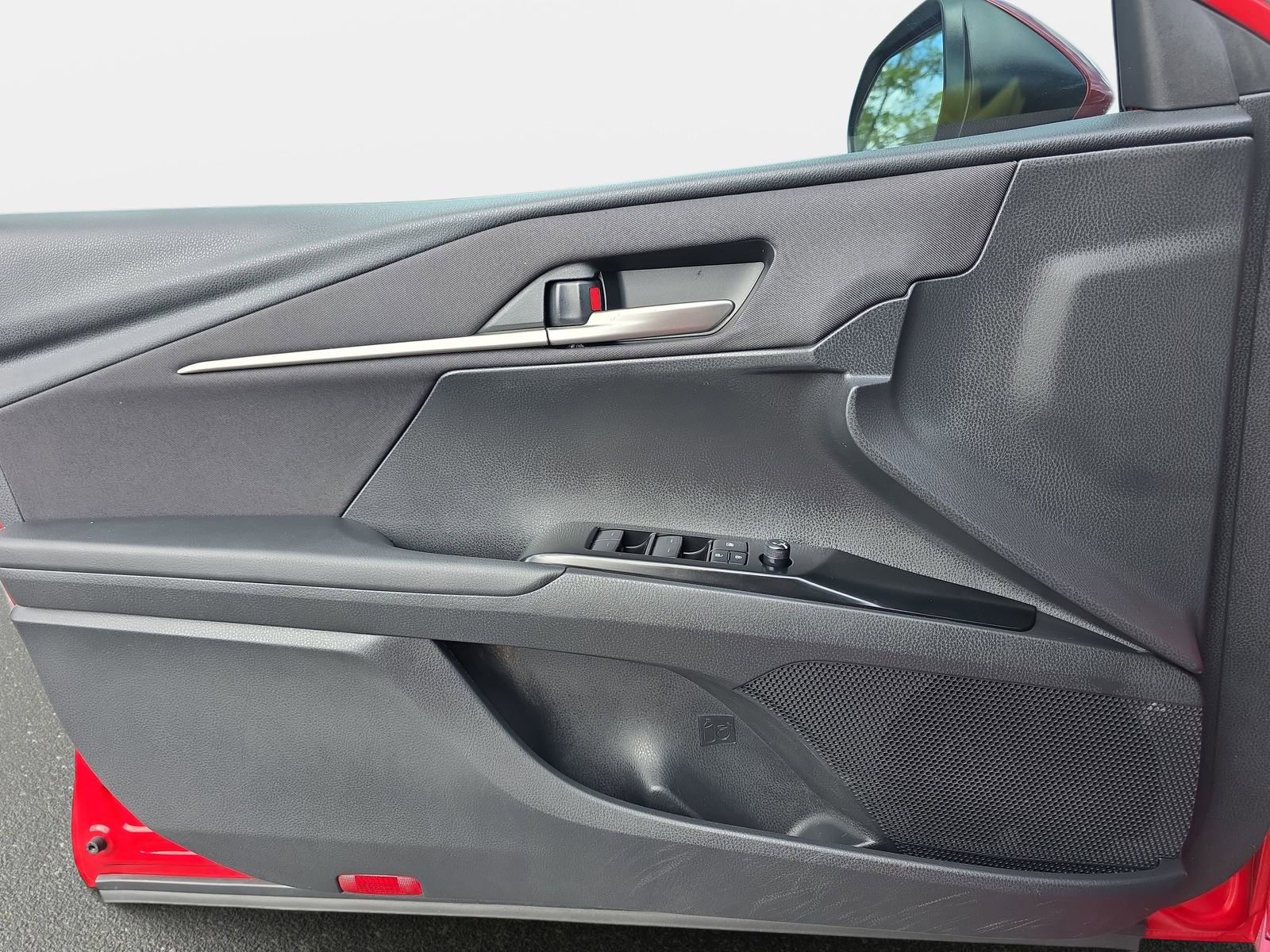 Used 2025 Toyota Camry LE image 26