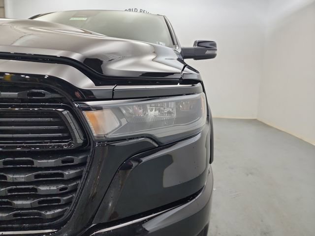 New 2026 RAM 1500 4x4 Crew Cab image 35