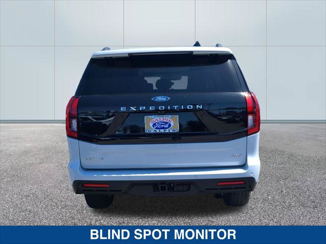 Used 2025 Ford Expedition Max Active AWD/4WD image 4