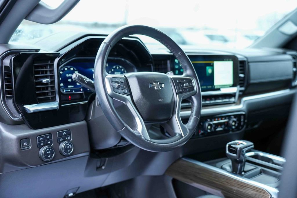 Used 2022 Chevrolet Silverado 1500 LT Trail Boss w/ Convenience Package II image 23