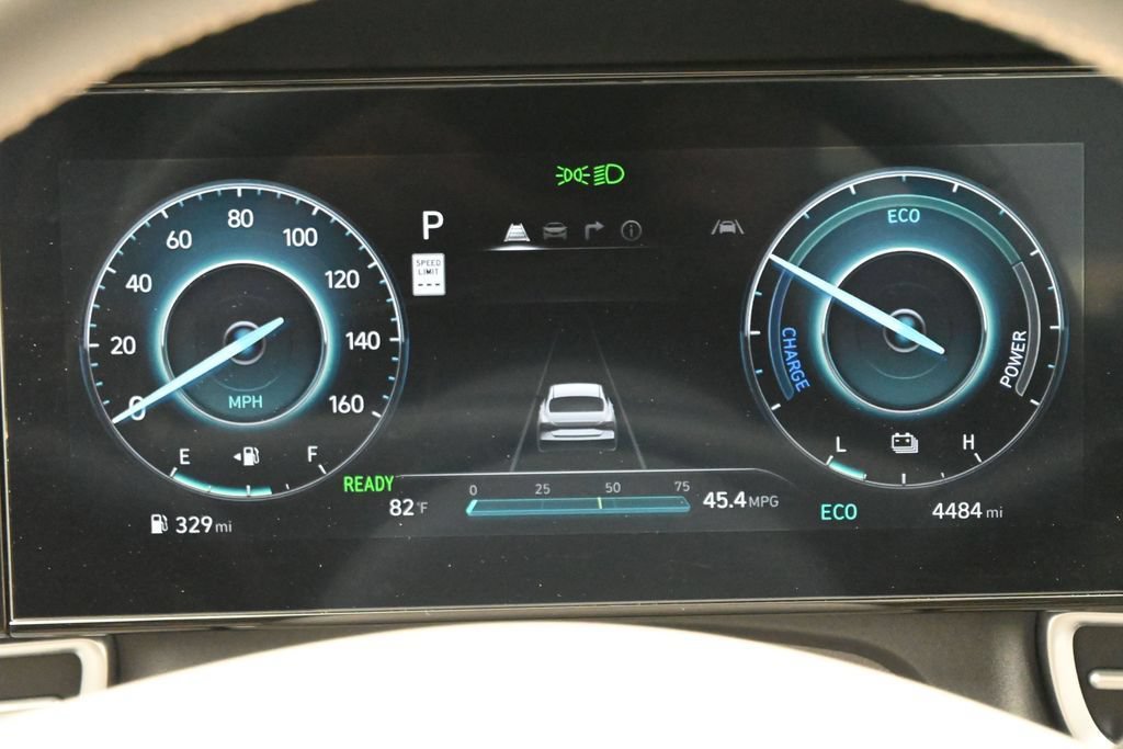 Used 2026 Hyundai Elantra SEL w/ Cargo Package FWD image 14