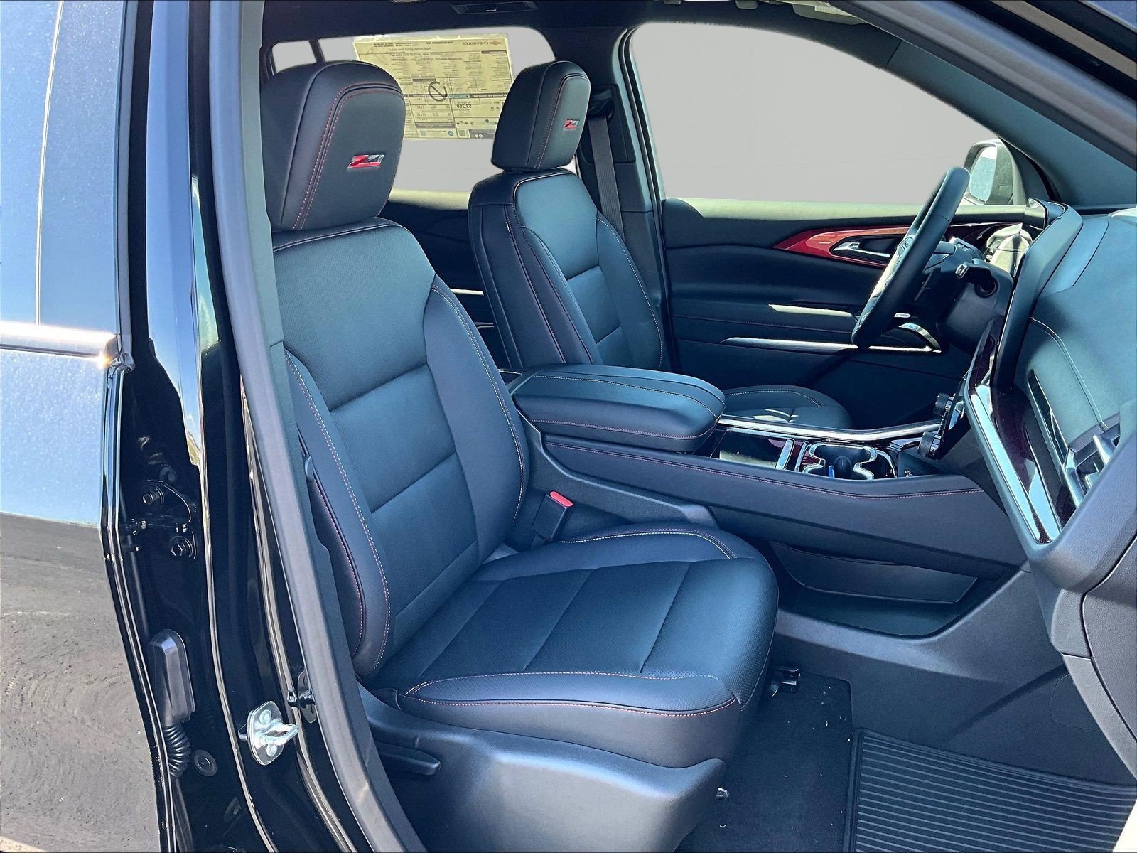 New 2026 Chevrolet Traverse Z71 w/ Driver Confidence Package AWD/4WD image 10