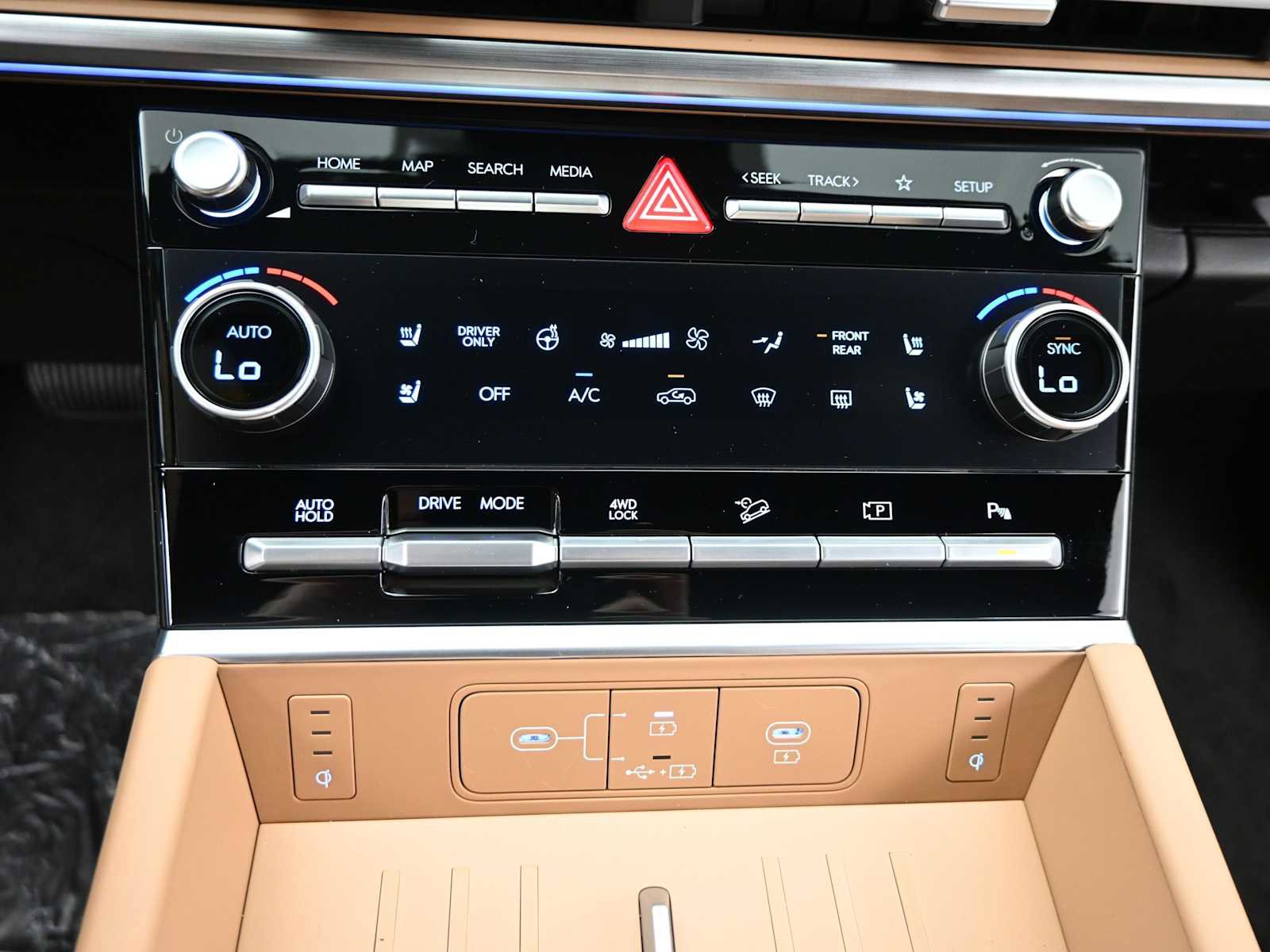 Certified 2026 Hyundai Santa Fe Limited AWD/4WD image 18