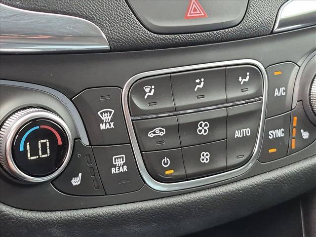 Used 2020 Chevrolet Equinox LT AWD/4WD image 11