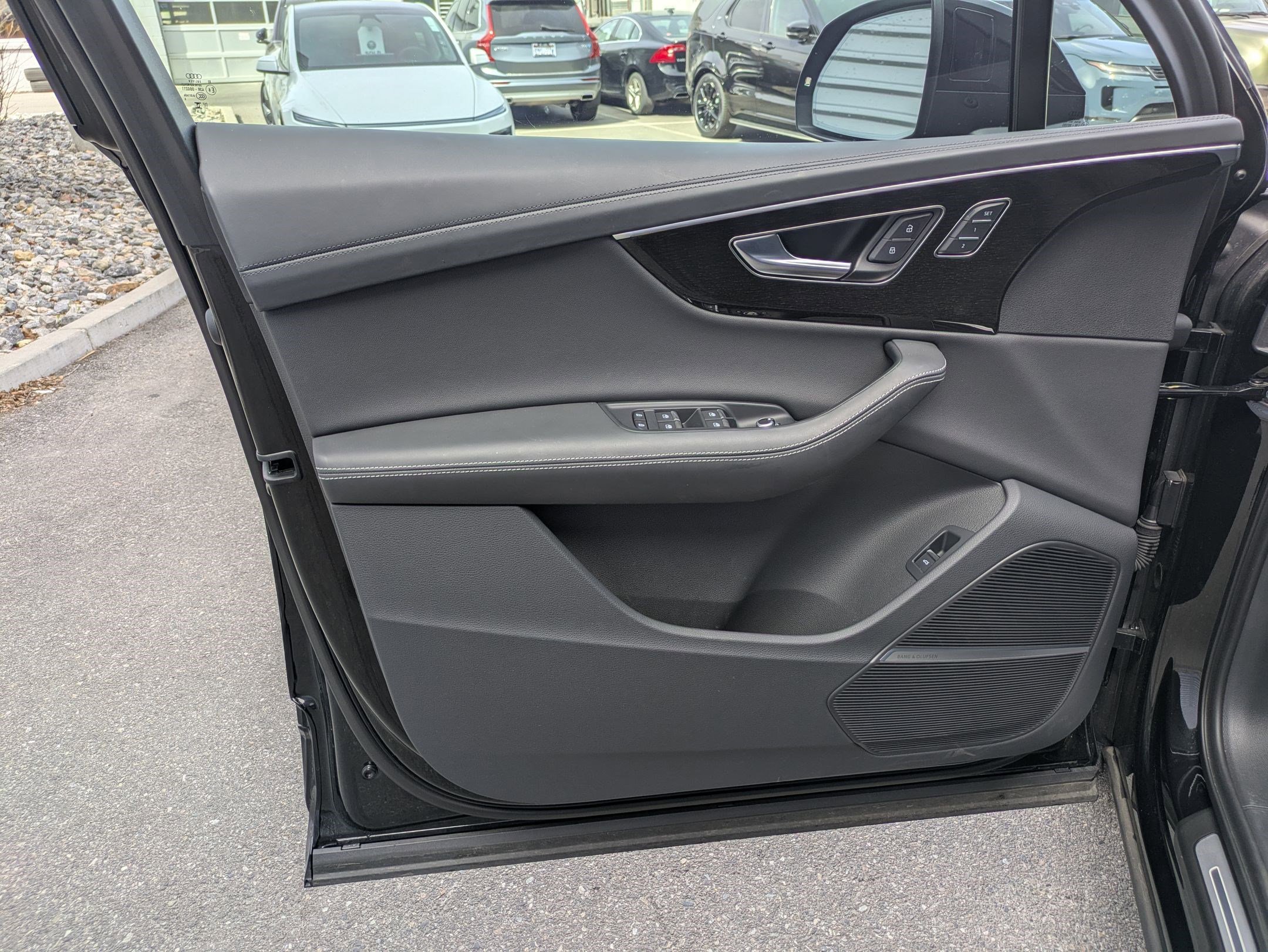 Used 2025 Audi Q7 3.0T Prestige AWD/4WD image 11