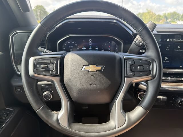 Used 2025 Chevrolet Silverado 1500 LT AWD/4WD image 25
