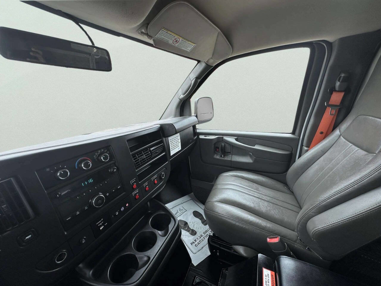 Used 2014 Chevrolet Express 2500 image 26