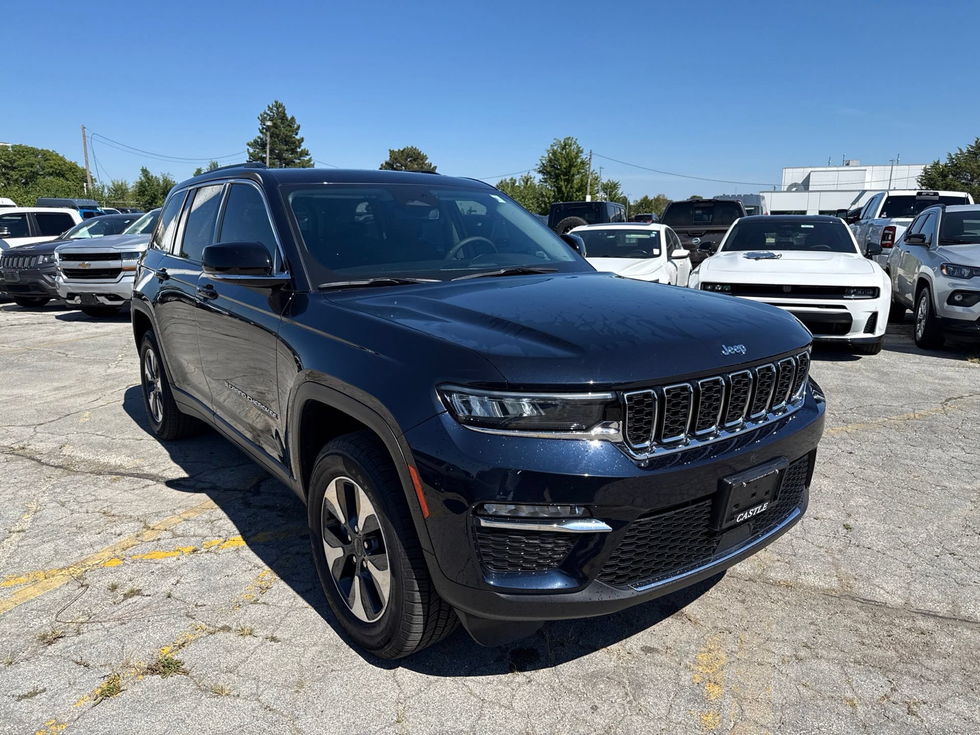 Used 2024 Jeep Grand Cherokee Limited 4xe AWD/4WD image 4
