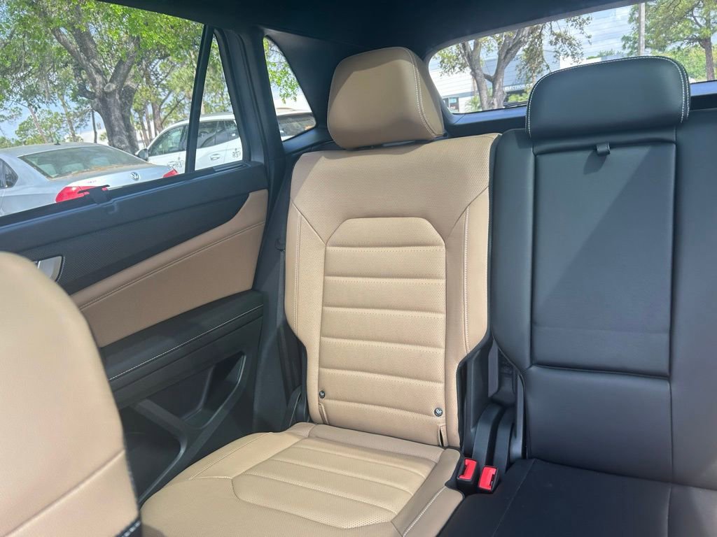 Certified 2024 Volkswagen Atlas Cross Sport SEL R-Line image 12