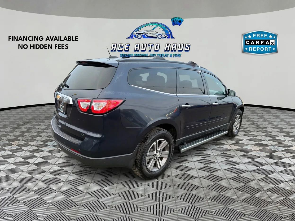 Used 2017 Chevrolet Traverse LT image 7
