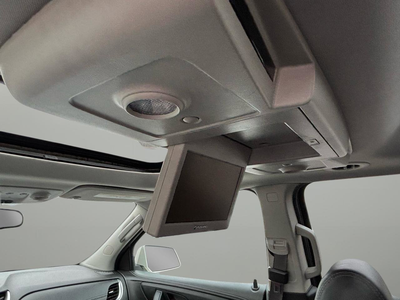 Used 2015 Chevrolet Traverse LT w/ LPO, 'HIT The Road' Package image 18