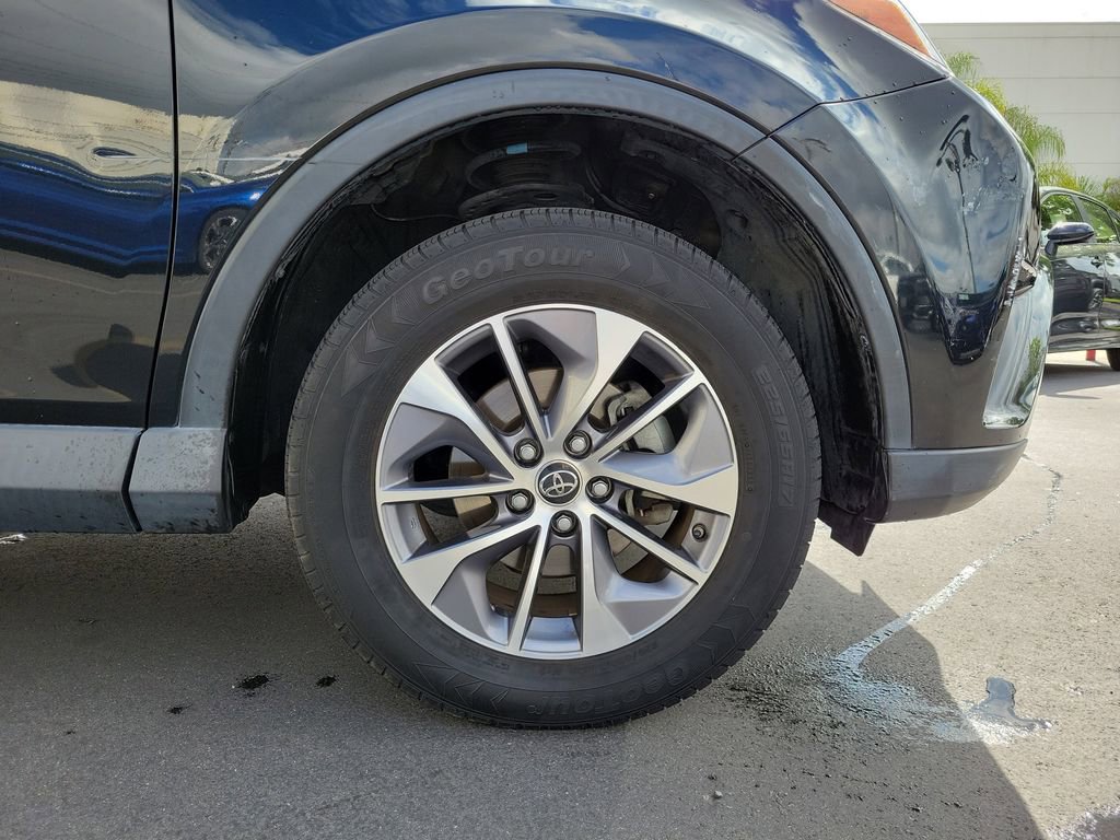 Used 2017 Toyota RAV4 XLE w/ Carpet Mat Package image 6