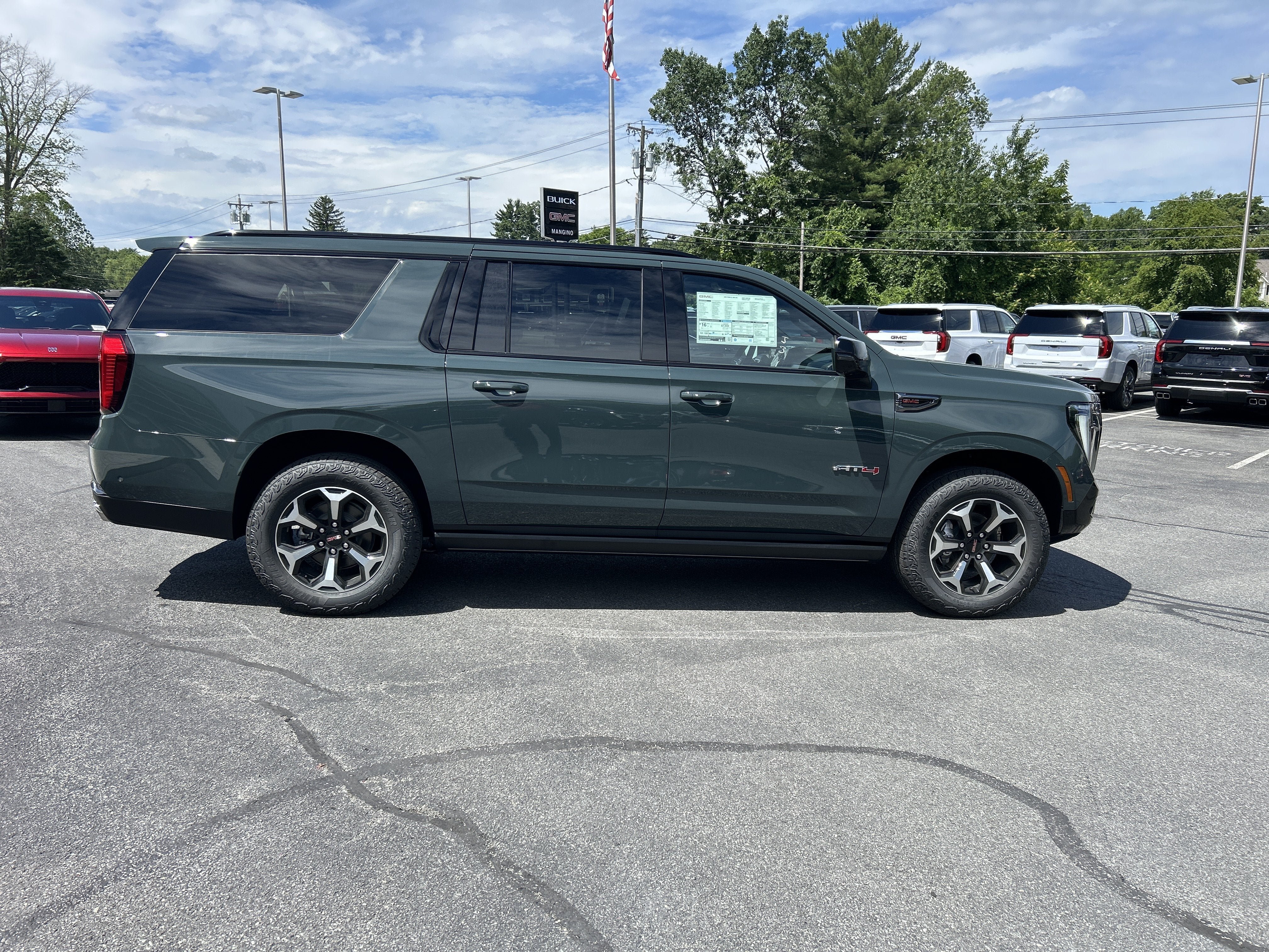 New 2026 GMC Yukon XL AT4 w/ AT4 Premium Plus Package AWD/4WD image 16