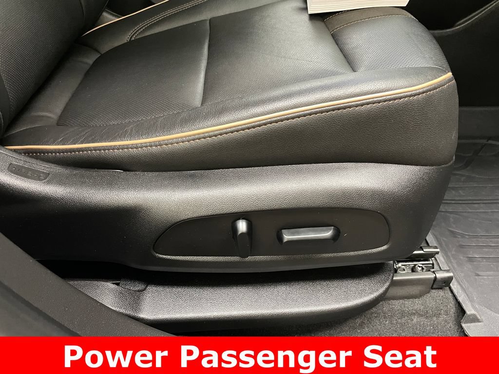Used 2019 Chevrolet Blazer Premier w/ Sun and Wheels Package FWD image 13