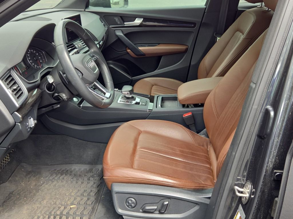Used 2019 Audi Q5 2.0T Premium w/ Convenience Package image 10