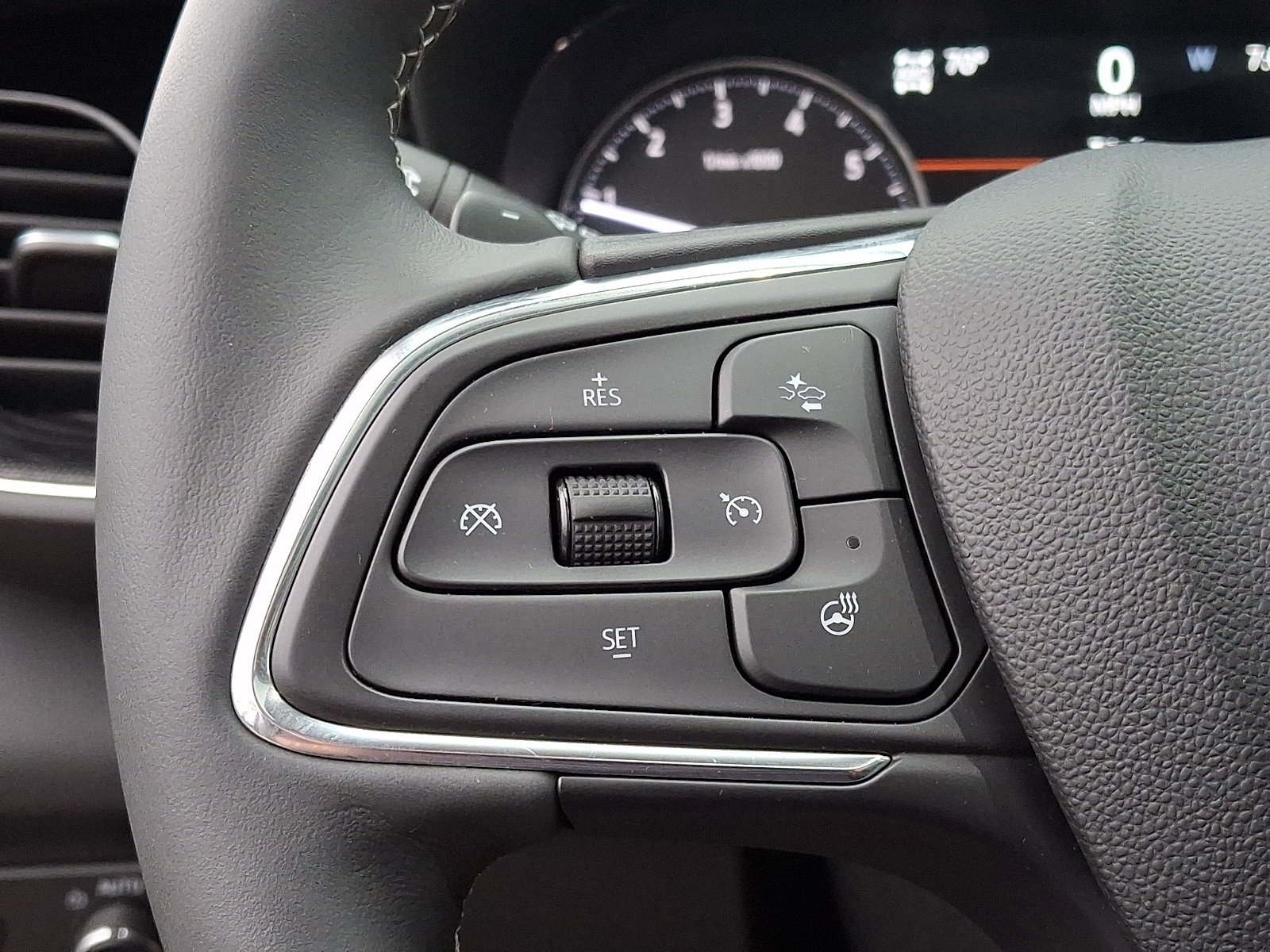 Certified 2023 Buick Envision Essence w/ Sport Touring Package AWD/4WD image 25
