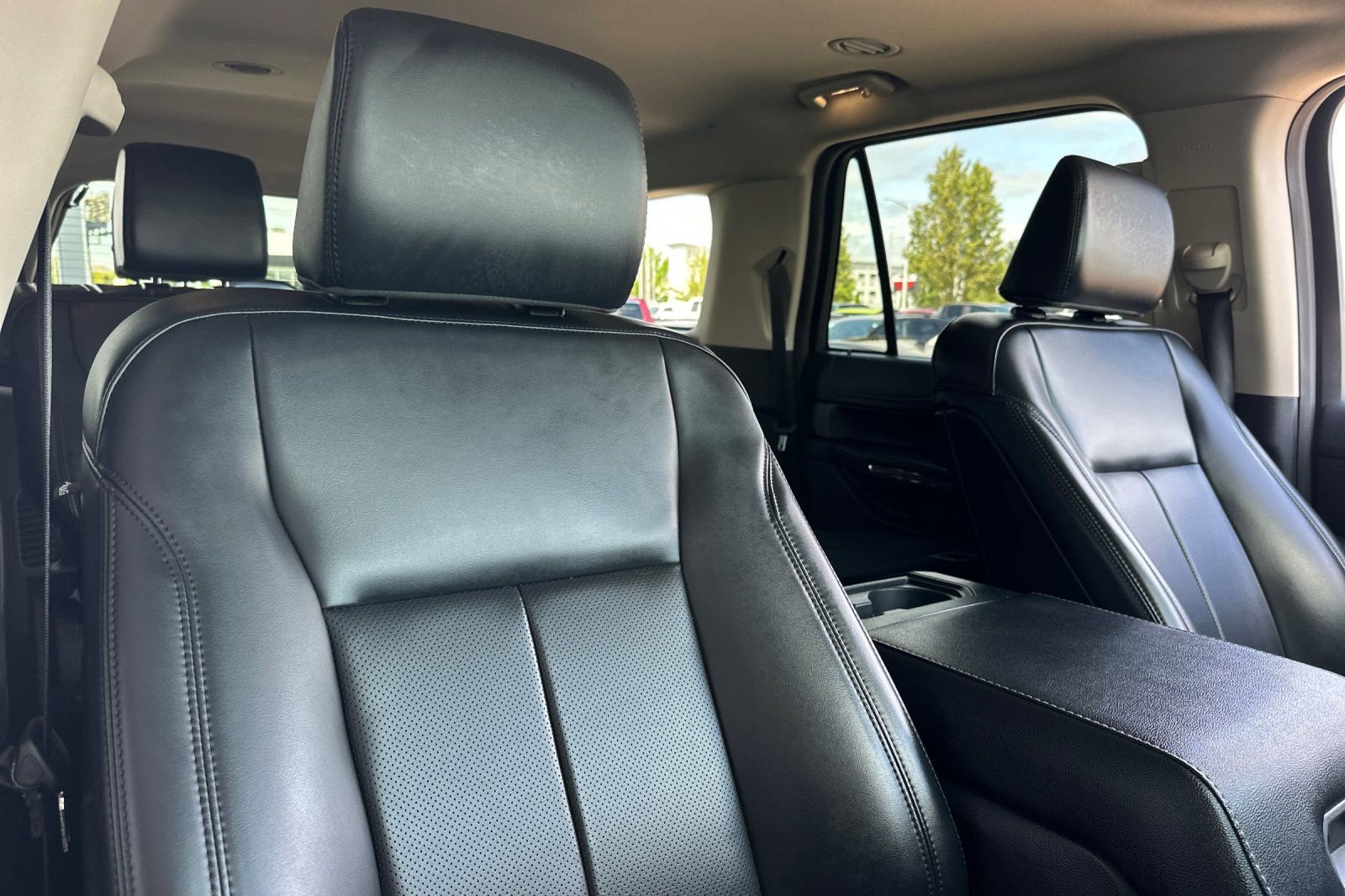 Used 2024 Ford Expedition Max XLT AWD/4WD image 16