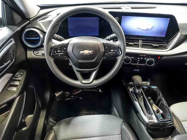 Certified 2026 Chevrolet Trax LT FWD image 16