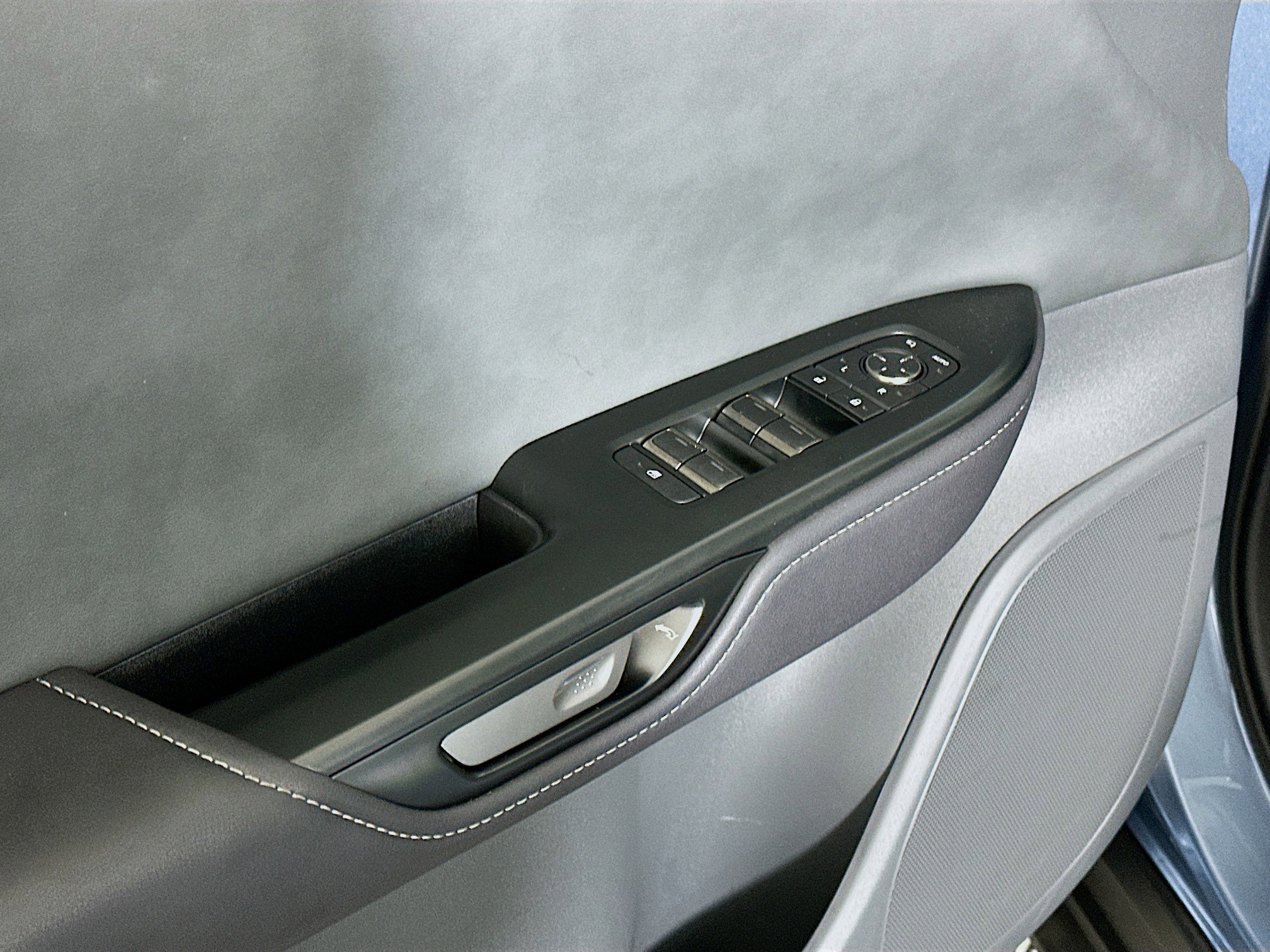 Used 2023 Lexus RZ 450e Premium w/ Technology Package image 15