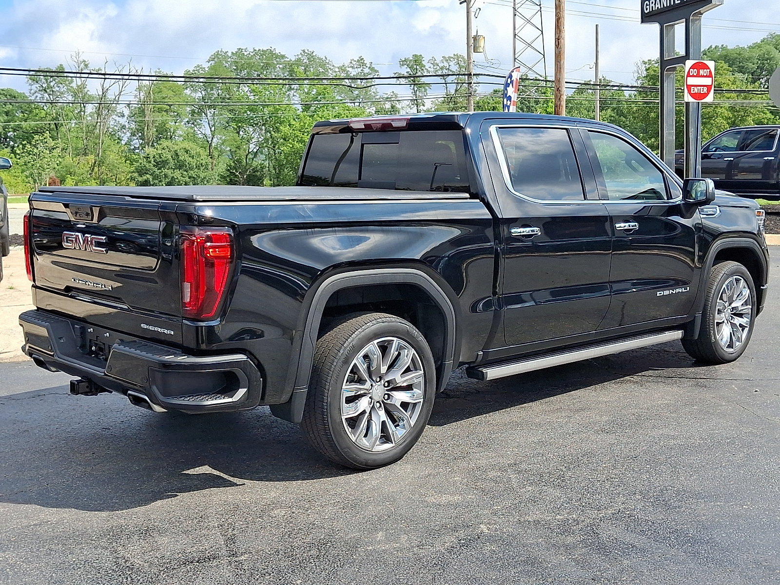Used 2024 GMC Sierra 1500 Denali w/ Denali Reserve Package AWD/4WD image 6