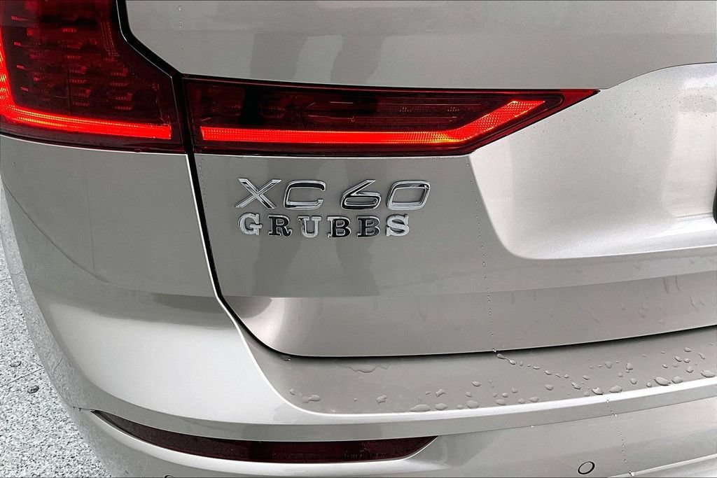 New 2026 Volvo XC60 B5 Core w/ Climate Package AWD/4WD image 37