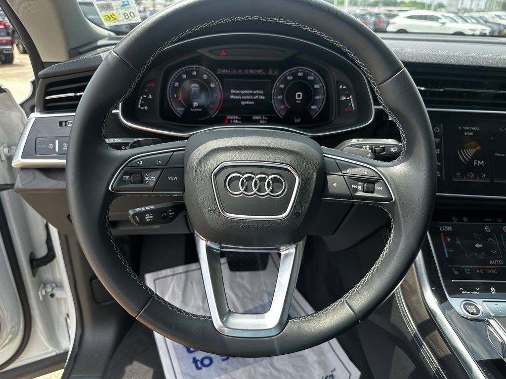 Used 2023 Audi Q8 Prestige AWD/4WD image 13