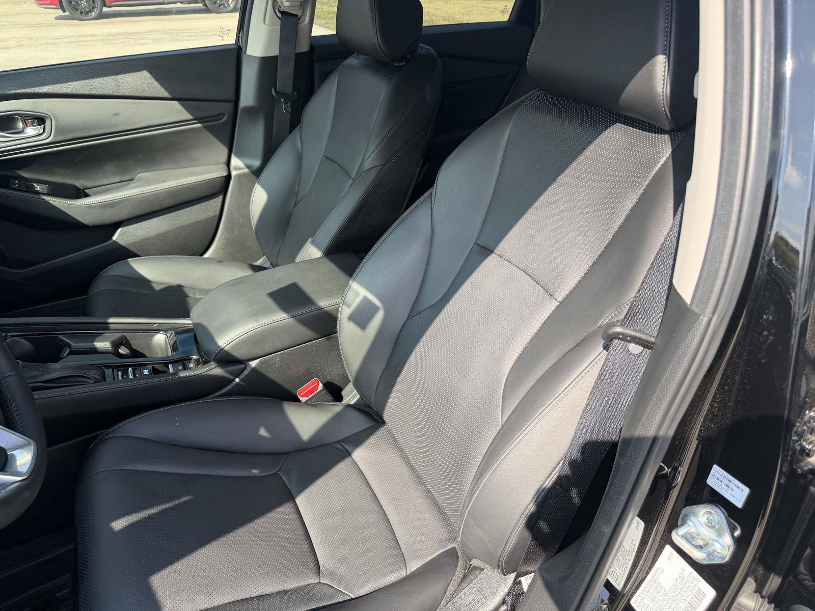 Used 2025 Honda Accord Touring image 9