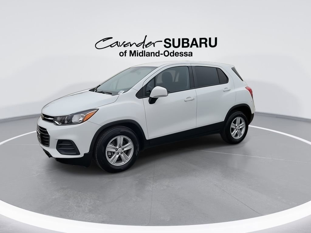 Used 2022 Chevrolet Trax LS w/ Tint and Cruise Package FWD image 4