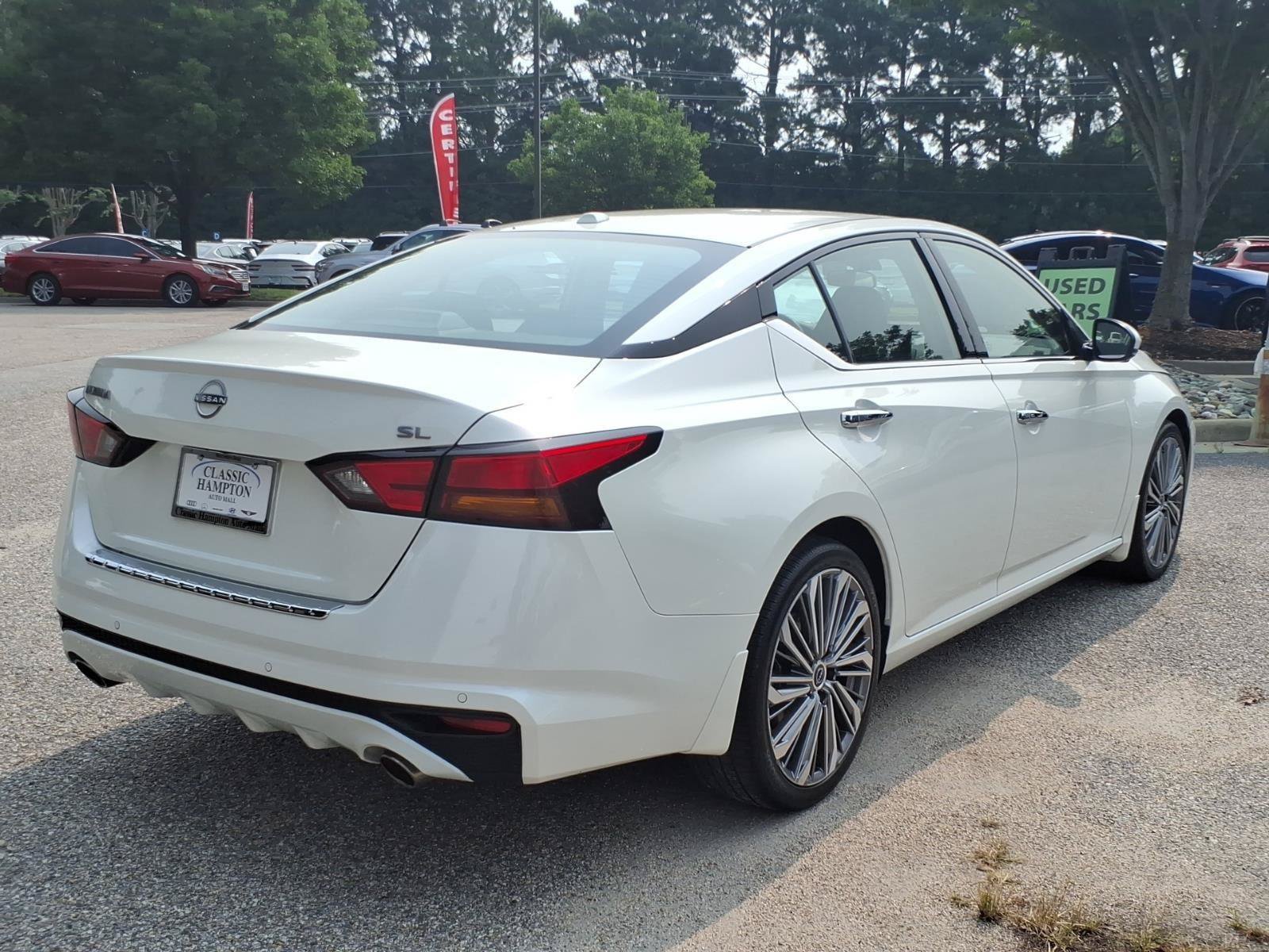 Used 2023 Nissan Altima 2.5 SL FWD image 8