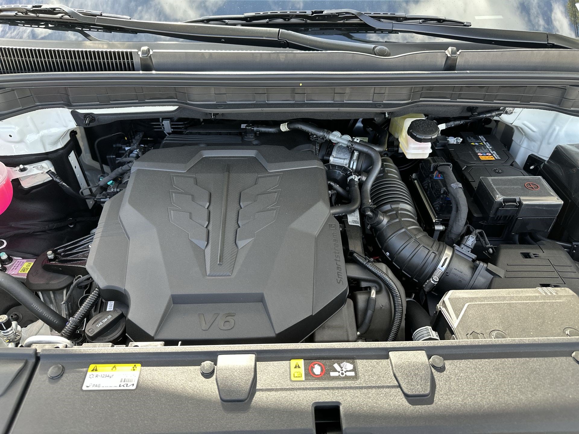 New 2026 Kia Carnival LX FWD image 10