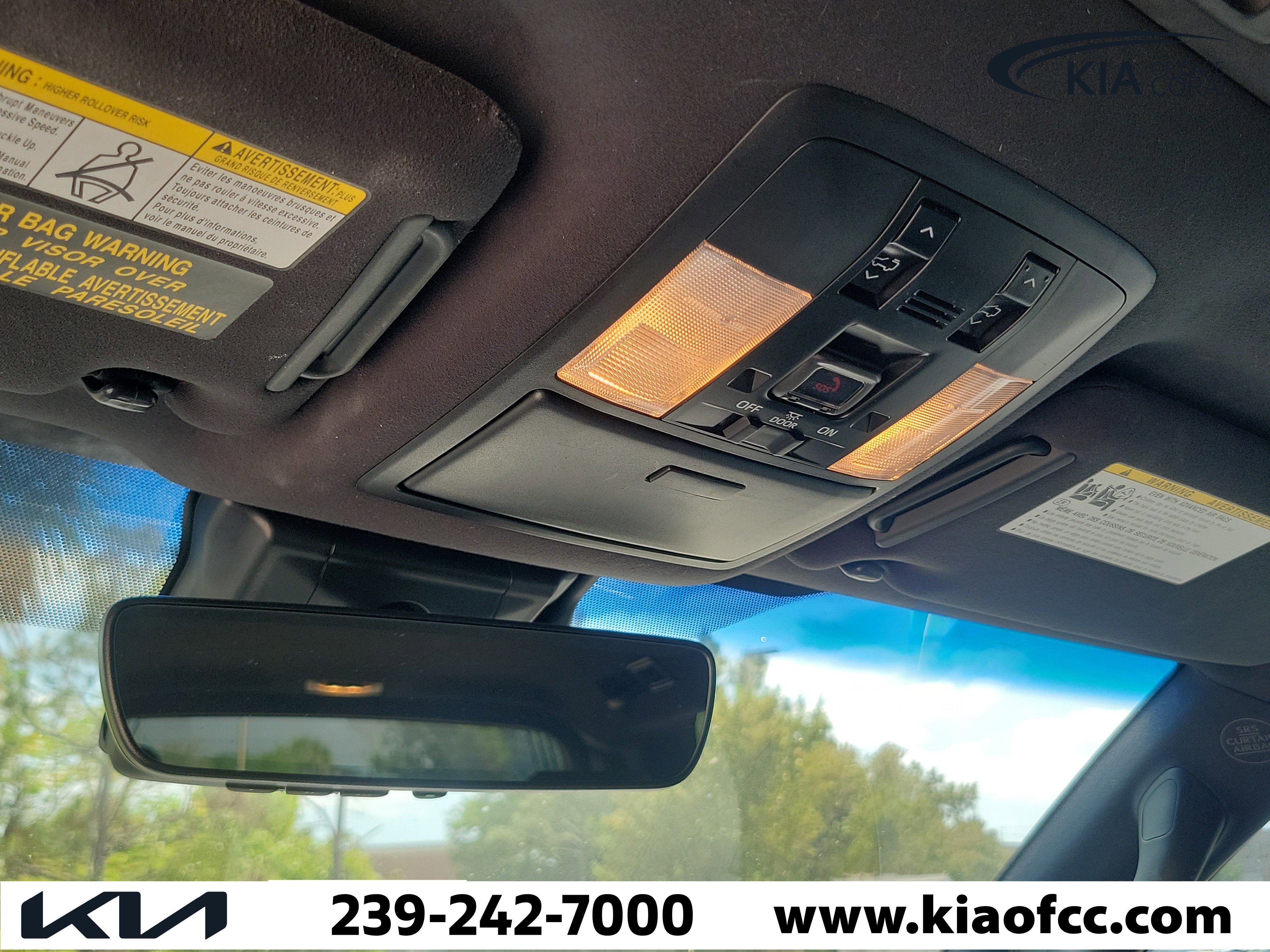 Used 2023 Lexus GX 460 Premium w/ Accessory Package image 29