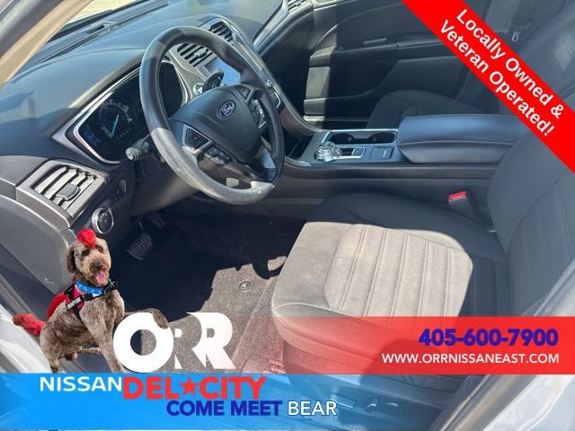 Used 2019 Ford Fusion SE FWD image 13