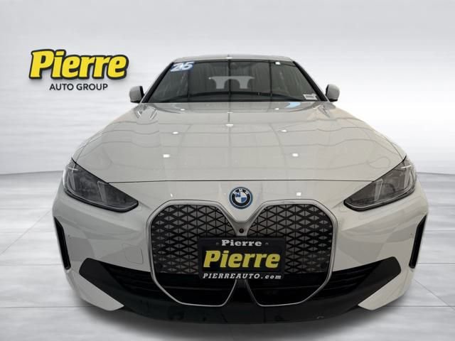 Used 2025 BMW i4 xDrive40i w/ Parking Assistance Package image 8