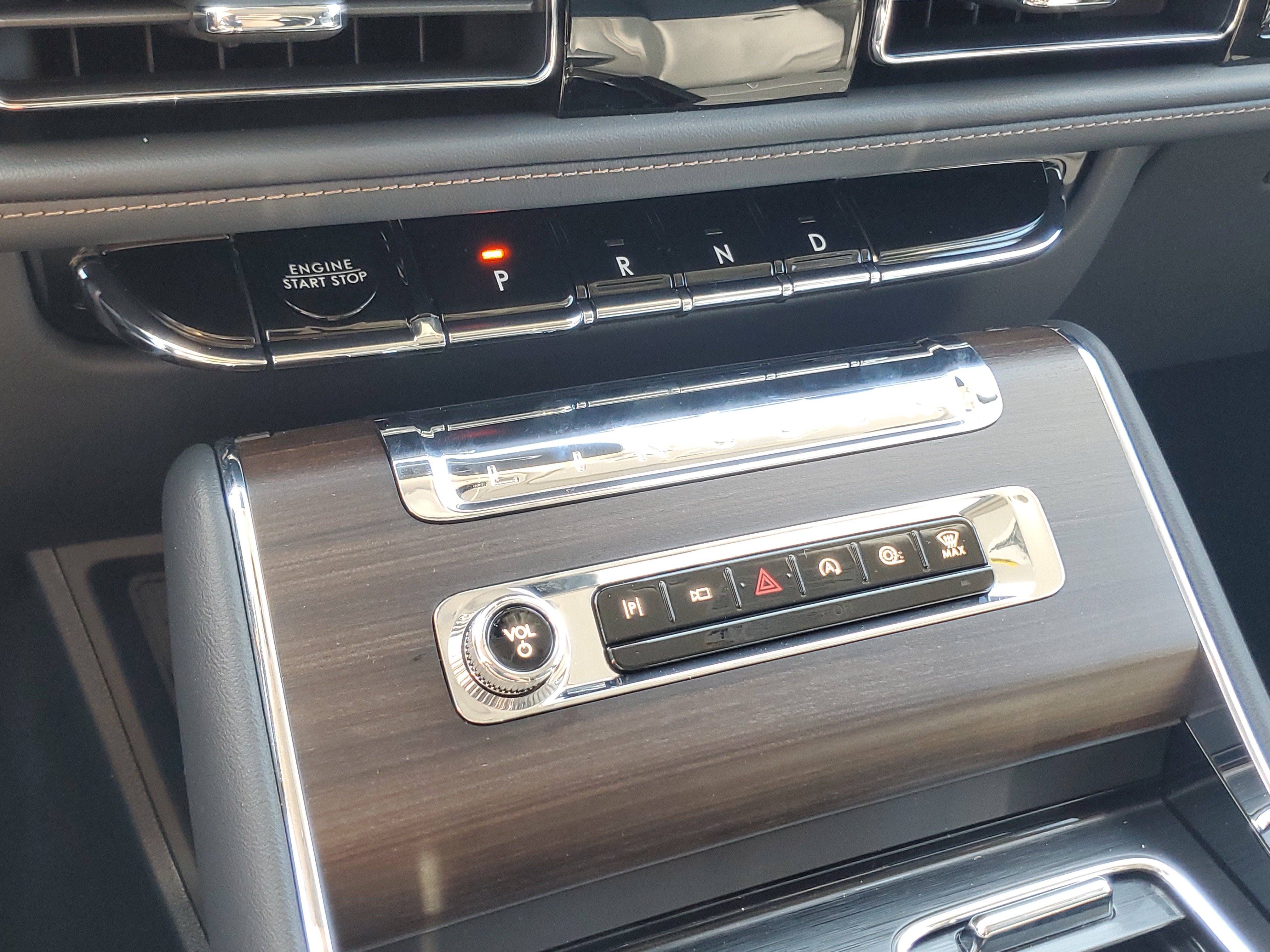 New 2026 Lincoln Aviator Reserve w/ Jet Appearance Package AWD/4WD image 21