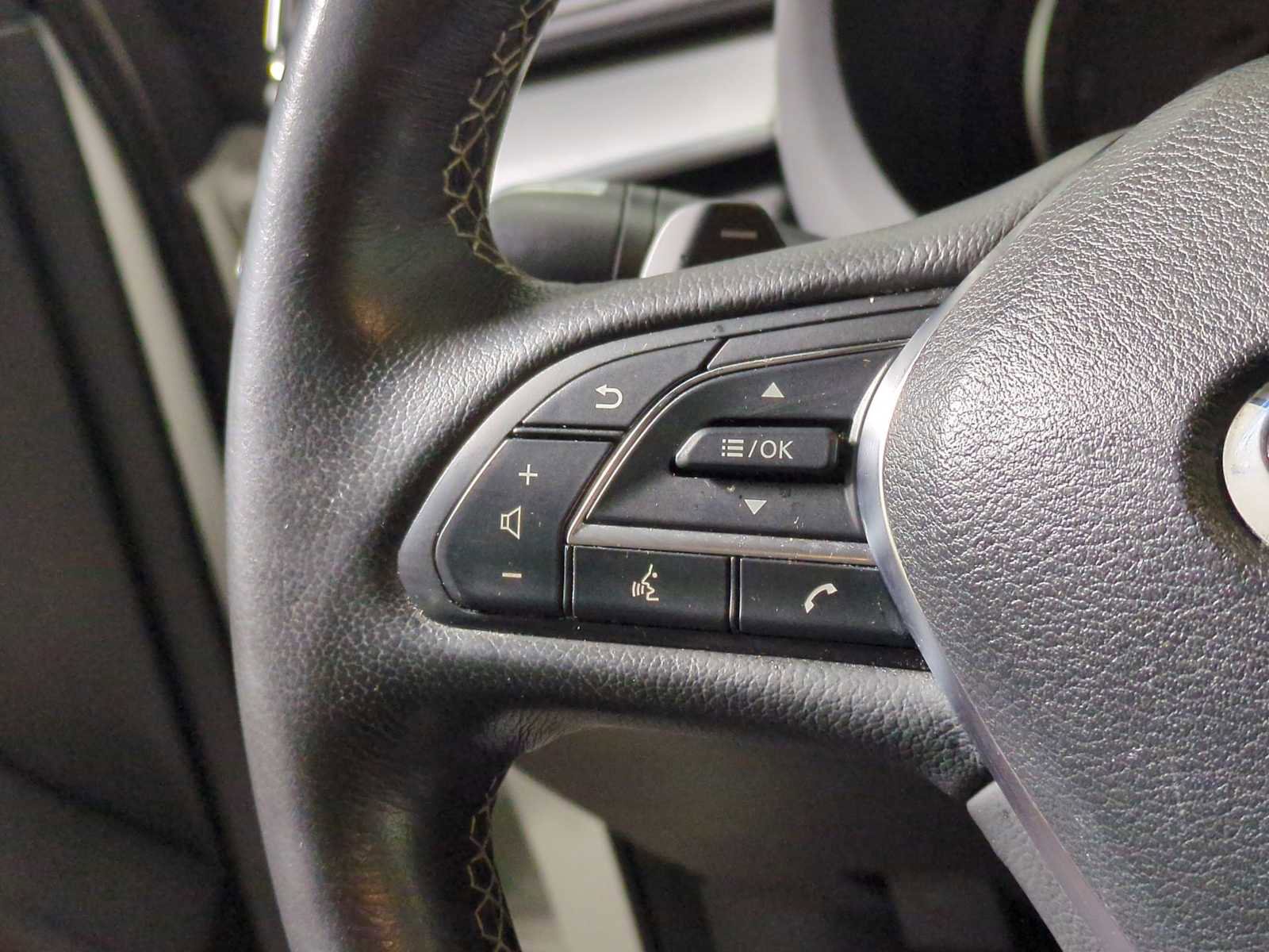 Used 2020 INFINITI QX50 Luxe w/ Navigation Package image 25