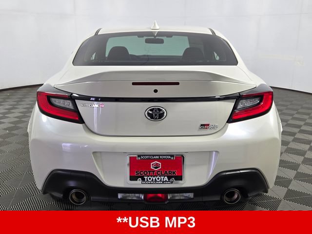 Used 2025 Toyota GR86 Premium RWD image 7