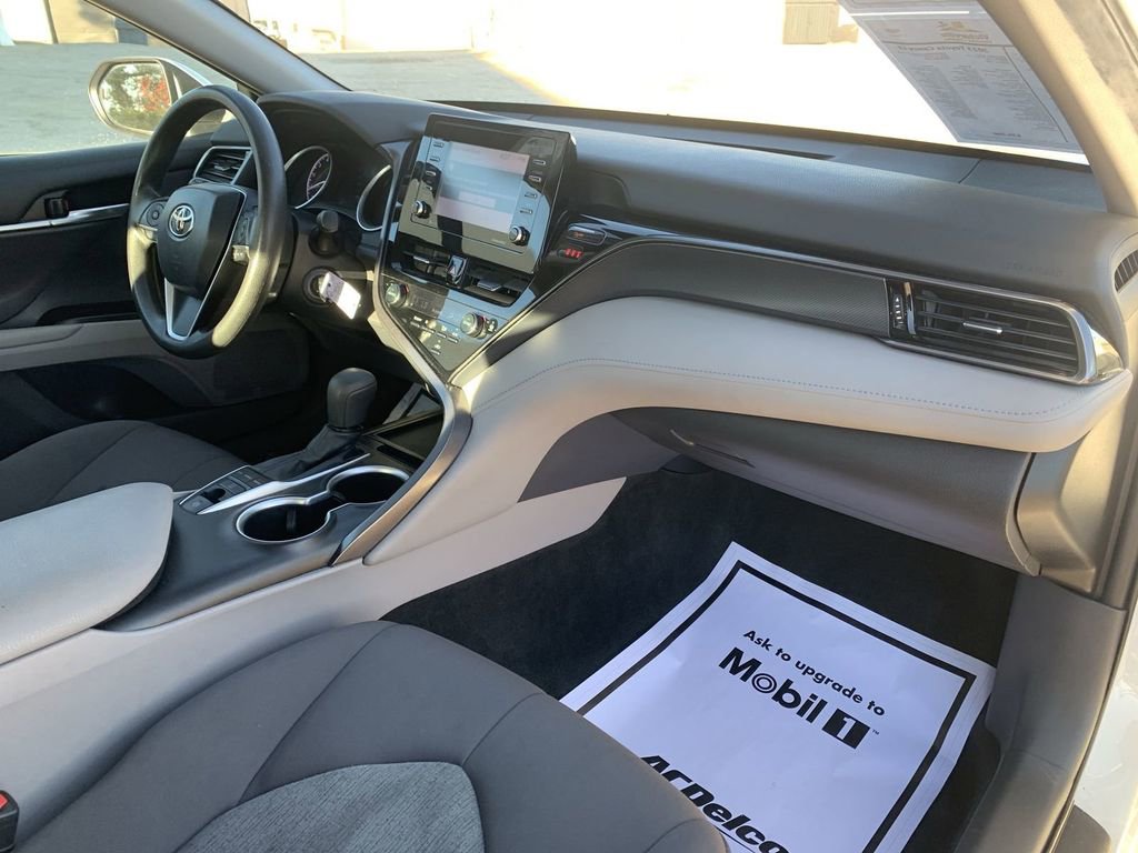 Used 2023 Toyota Camry LE image 27