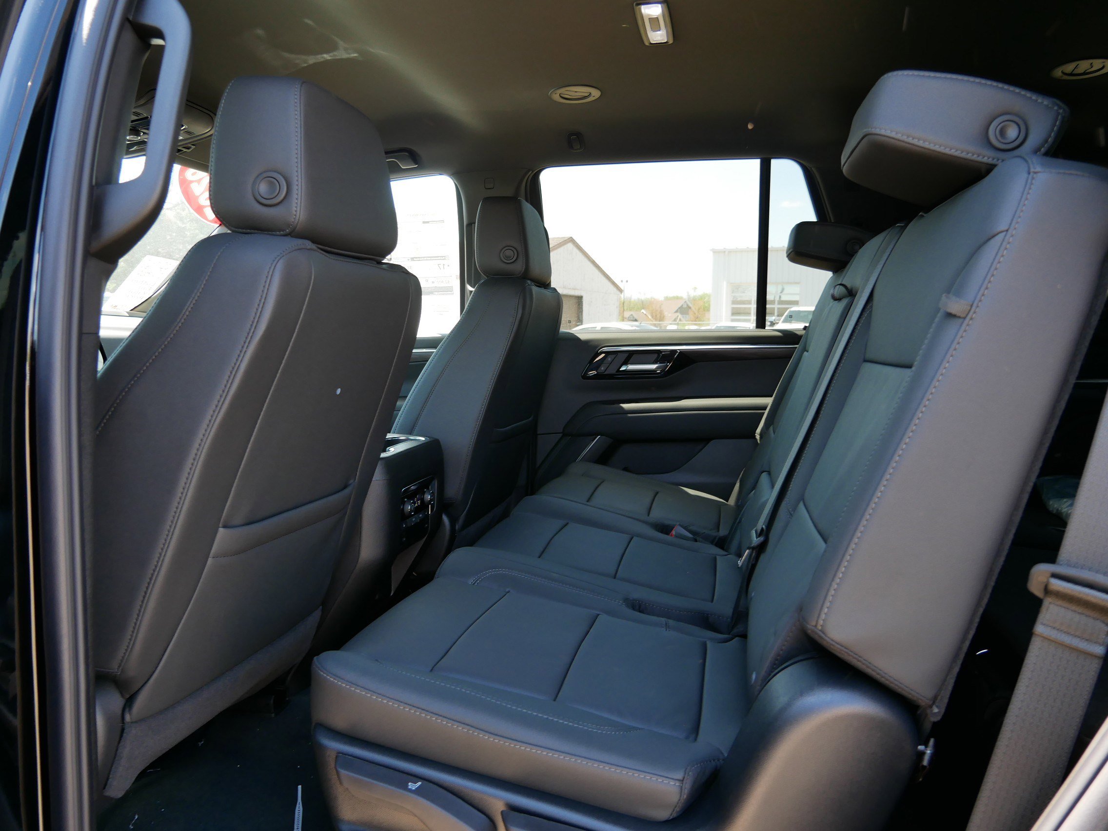 New 2026 Chevrolet Tahoe LT w/ Comfort Package AWD/4WD image 12