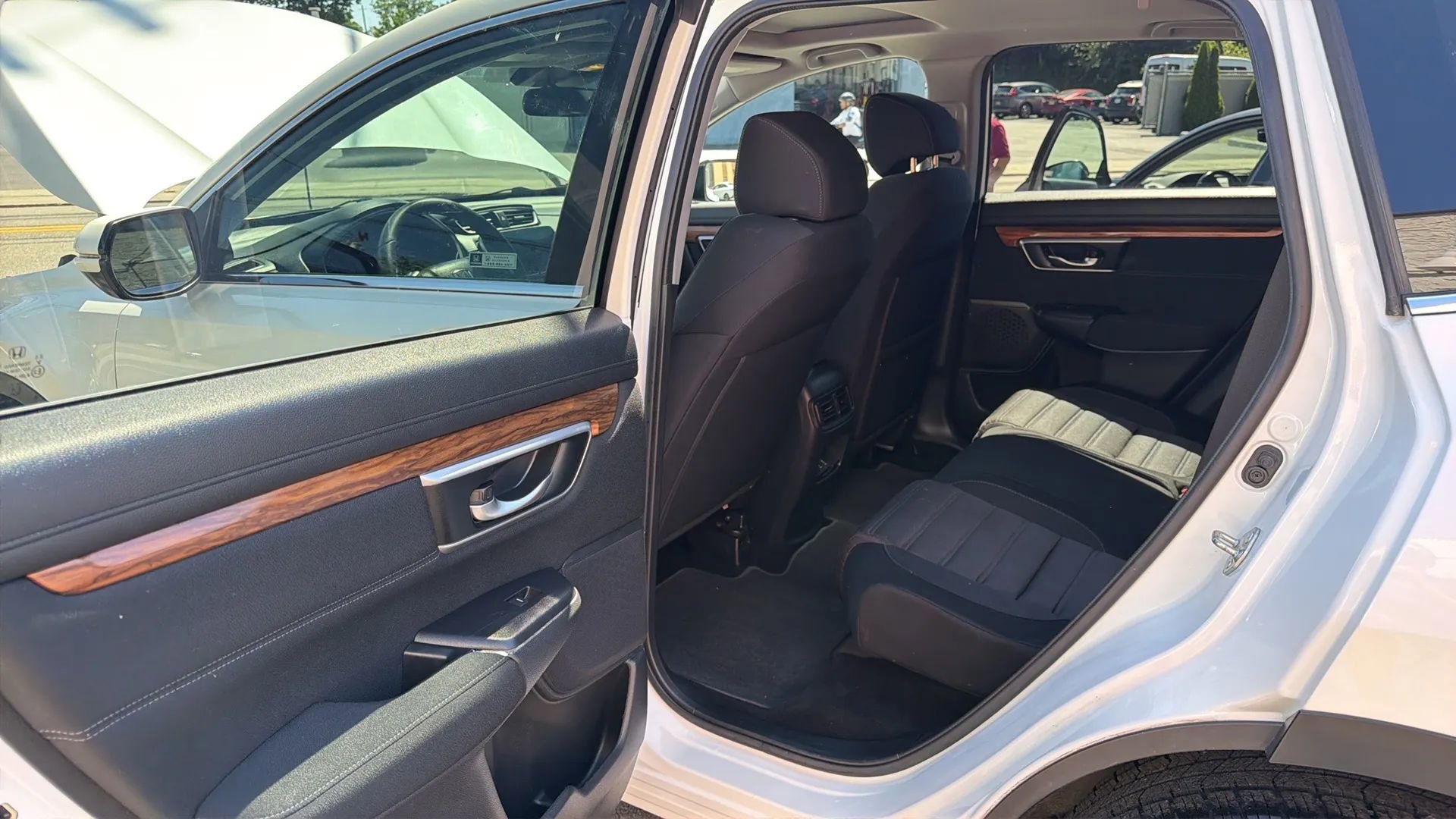 Used 2018 Honda CR-V EX image 28
