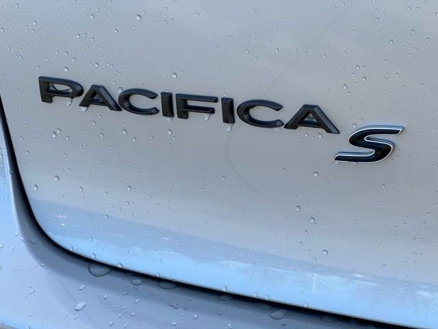 New 2026 Chrysler Pacifica Select image 52
