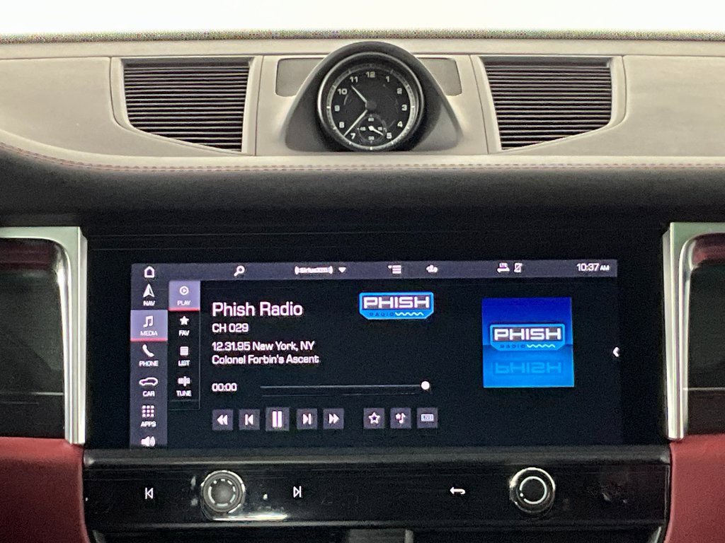 Used 2022 Porsche Macan S image 11