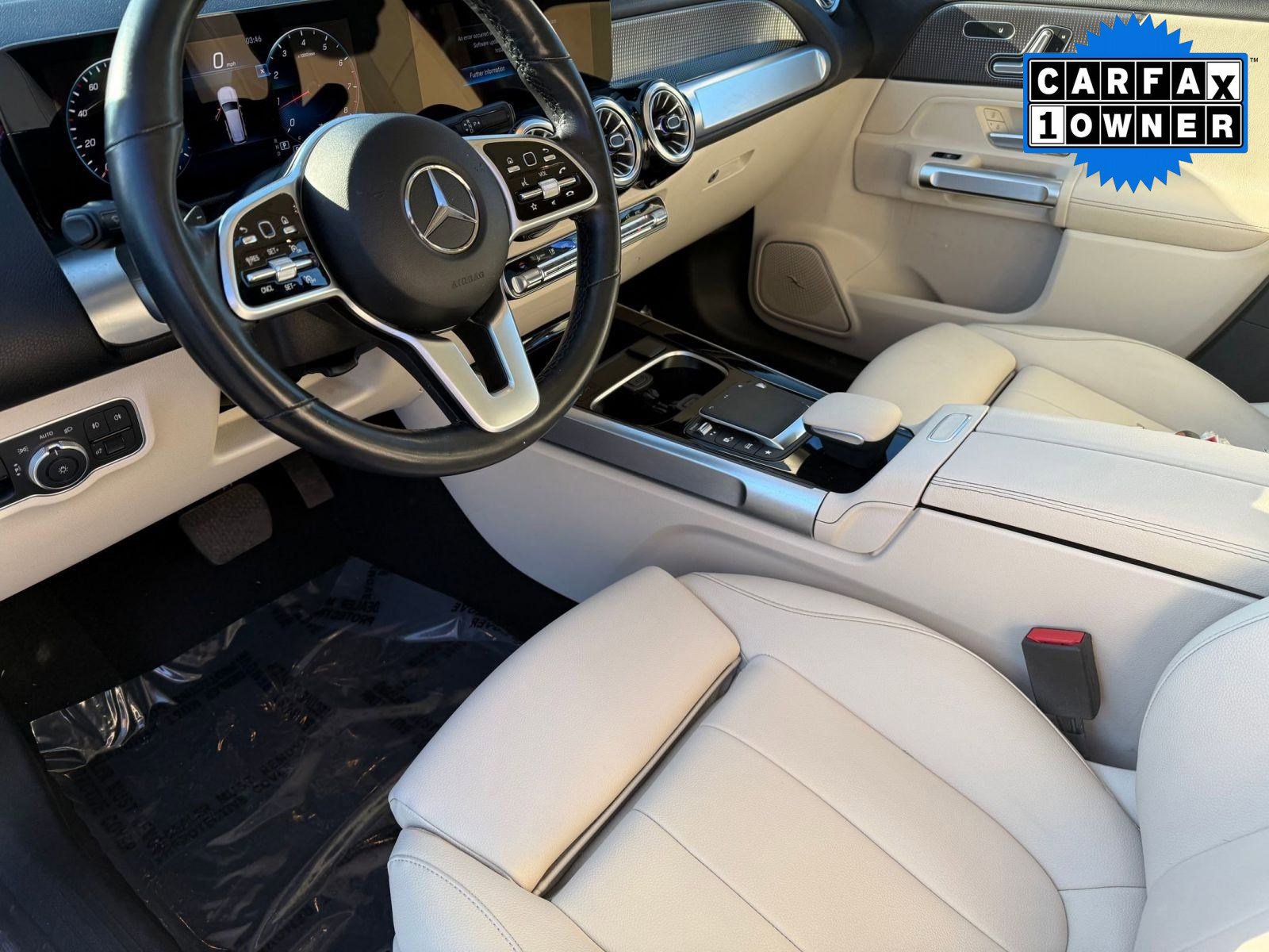 Certified 2022 Mercedes-Benz GLB 250 4MATIC w/ Premium Package Lite image 4