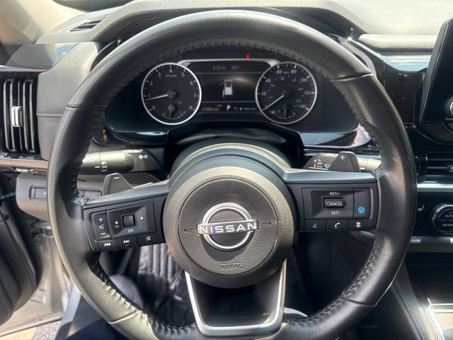 Used 2025 Nissan Pathfinder SV AWD/4WD image 11