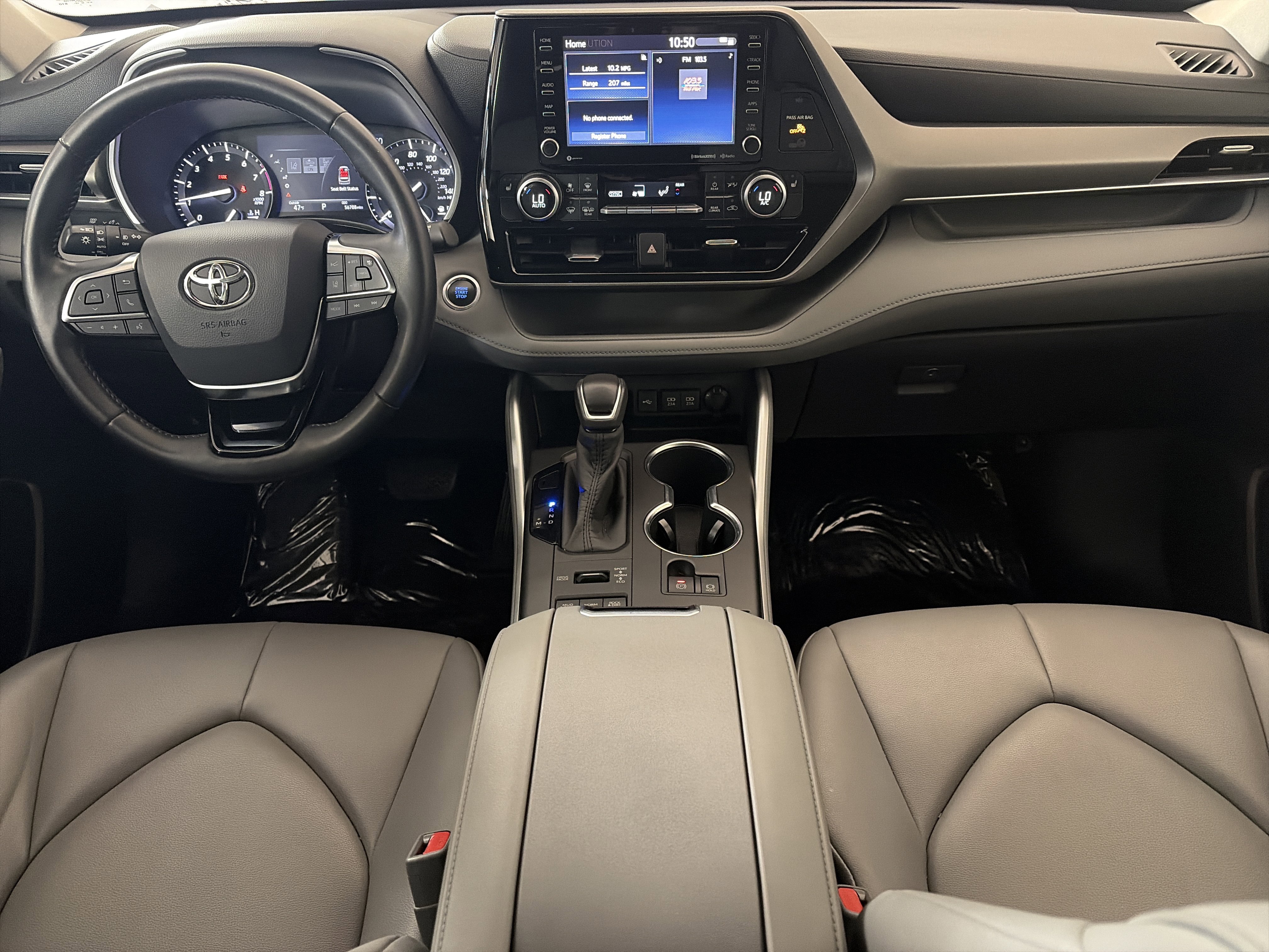 Used 2020 Toyota Highlander XLE image 16