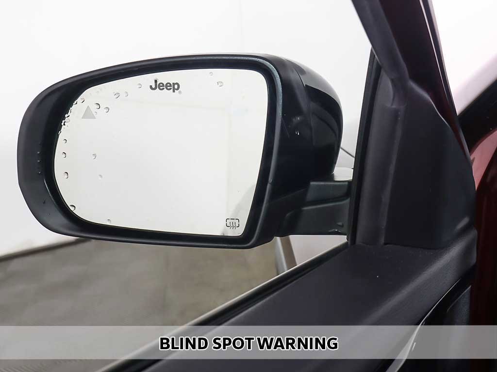 Used 2022 Jeep Compass Altitude w/ Sun and Sound Group image 5