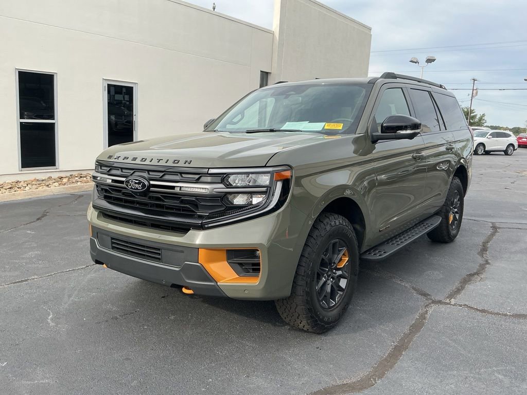 Used 2025 Ford Expedition Tremor video 1