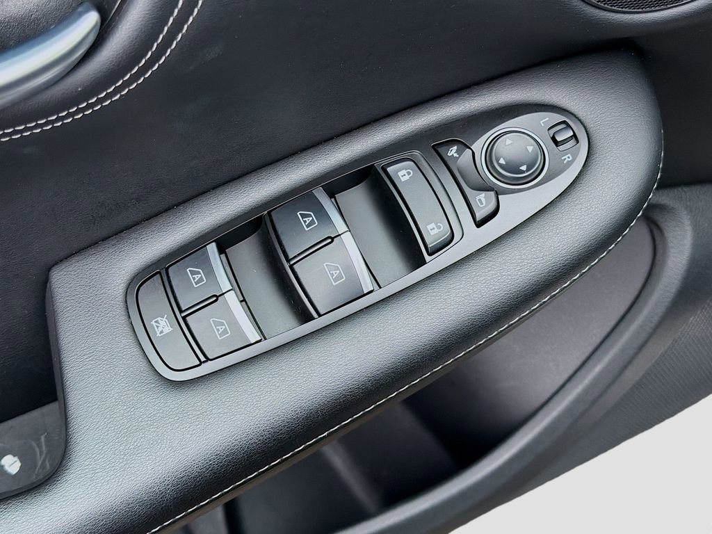 Used 2024 INFINITI QX55 Luxe image 26