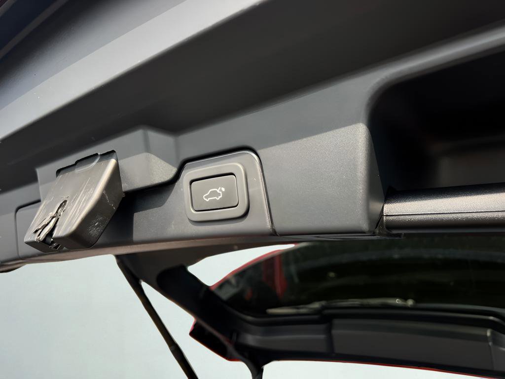 Used 2018 Land Rover Range Rover Evoque SE Premium AWD/4WD image 21