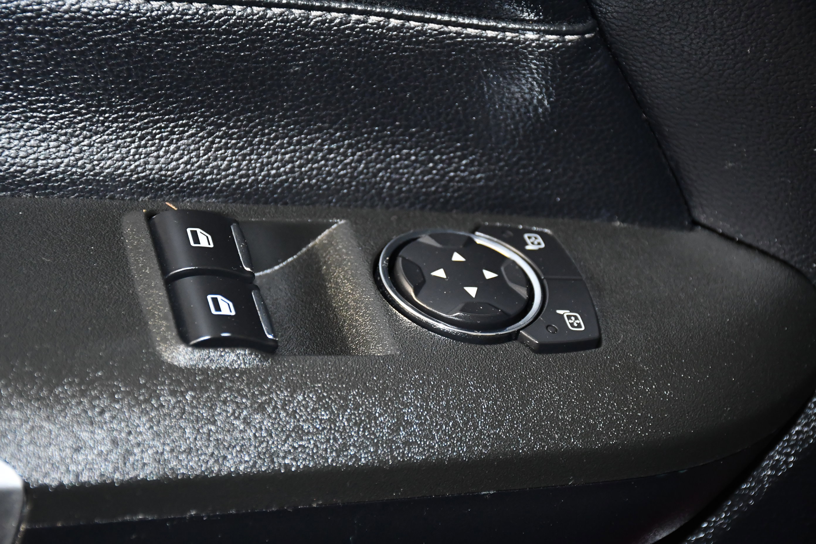 Used 2016 Ford Mustang Premium w/ Equipment Group 201A image 35